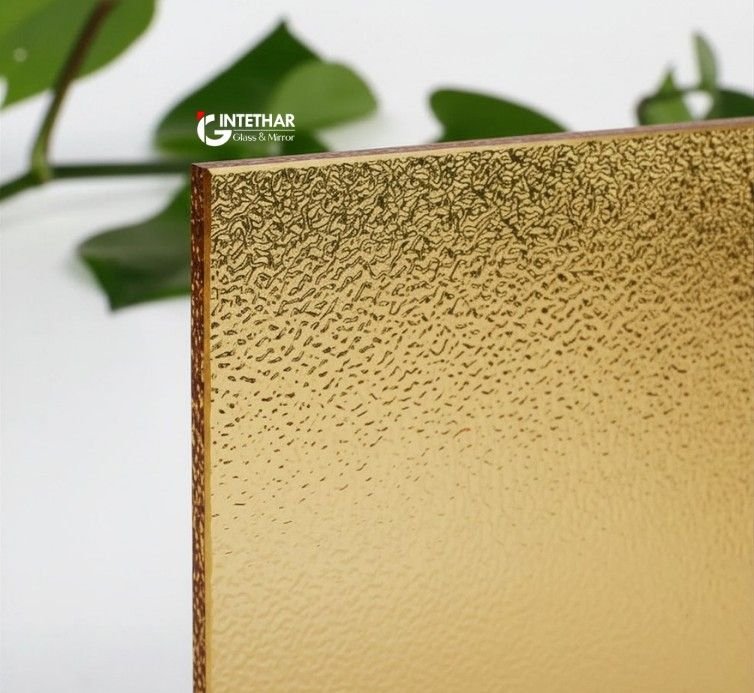 Amber Ramly Glass Supplier Dubai